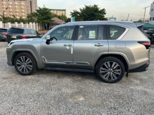 Brand new  Lexus LX600 2025 270m
