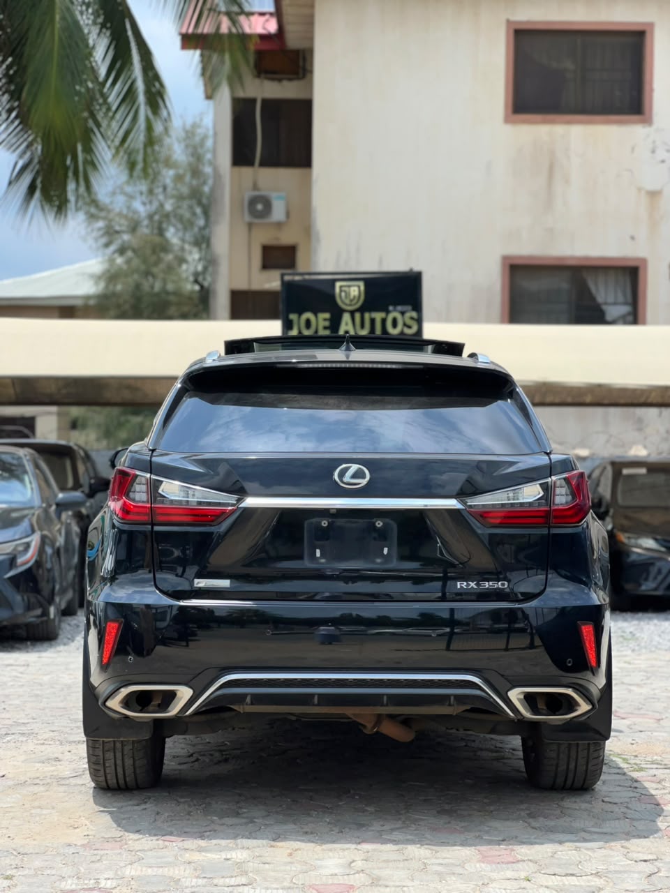 
								2016 Lexus ES 350 – ₦33M Super clean foreign used Buy and drive 📍Abuja 💰Price: ₦33 Million full									