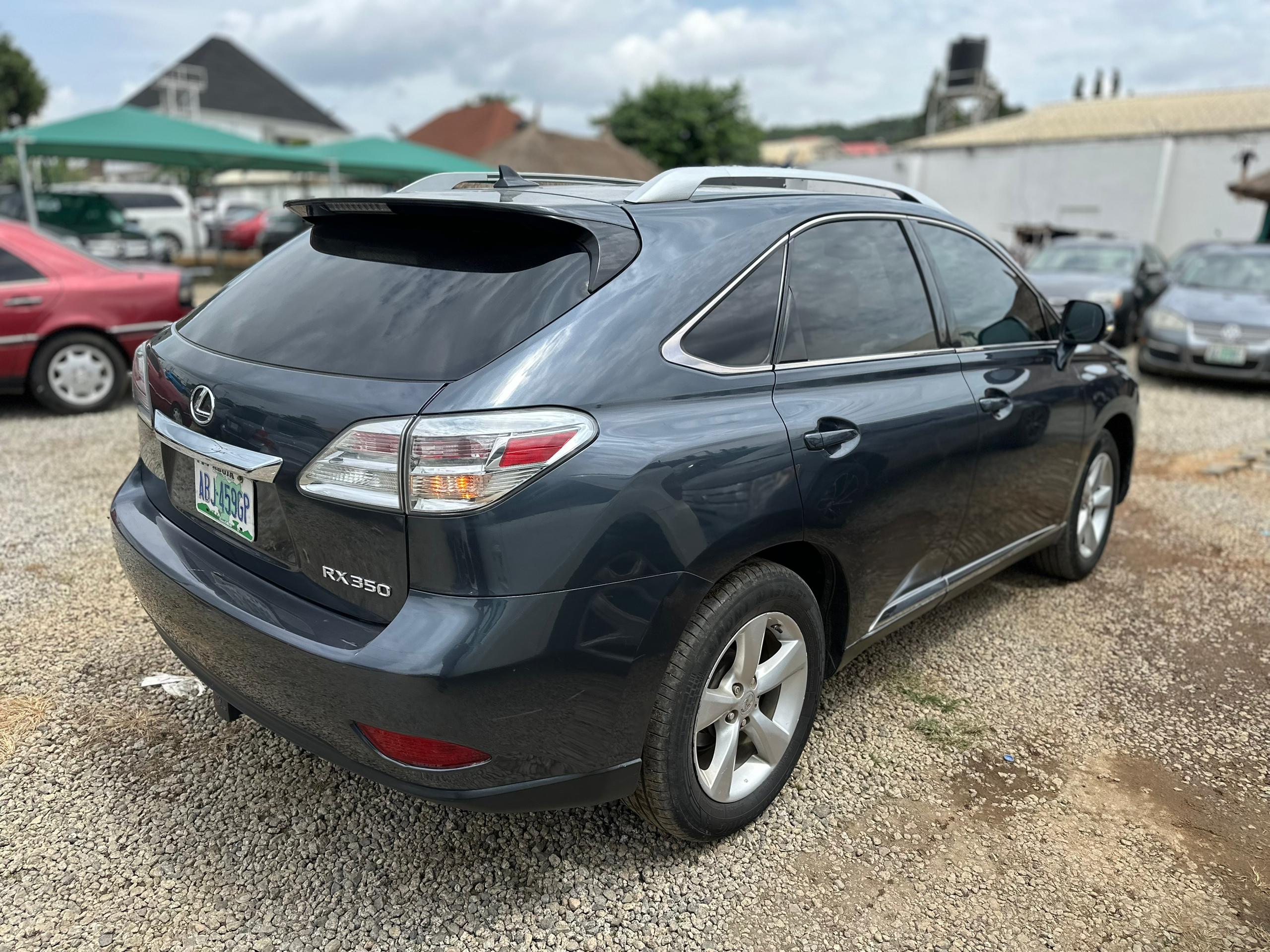 
								EXTREMELY CLEAN BELGIUM STANDARD 2011 LEXUS RX350 WITH   ORIGINAL CUSTOM DUTY FULLEST OPTION GOING FOR JUST   💰15M 📍Abuja Gwarinpa full									