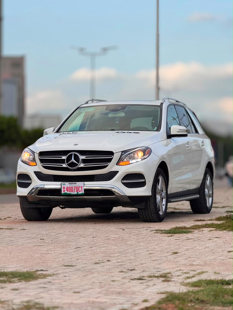 
								MERCEDES-BENZ GLE350 Foreign used 2018 Keyless 360 Cam Original duty ☑️ 🏷️33m 📍Abuja full									