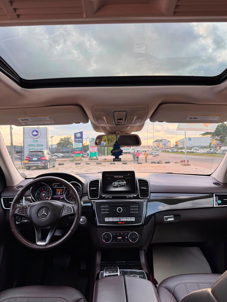 
								MERCEDES-BENZ GLE350 Foreign used 2018 Keyless 360 Cam Original duty ☑️ 🏷️33m 📍Abuja full									