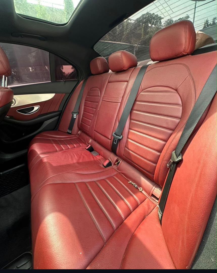 
								MERCEDES-BENZ GLE350 Foreign used 2018 Keyless 360 Cam Original duty ☑️ 🏷️33m 📍Abuja full									