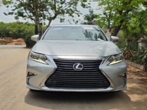 Nw available on Distress: Foreign used 2017 Lexus ES 350 with original Duty going for just 22m Abuja Enare