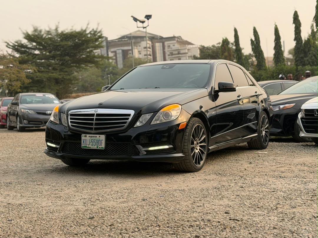 
								Distress 2012 E350 Benz Blueefficiency for just 7.9m Abuja full									