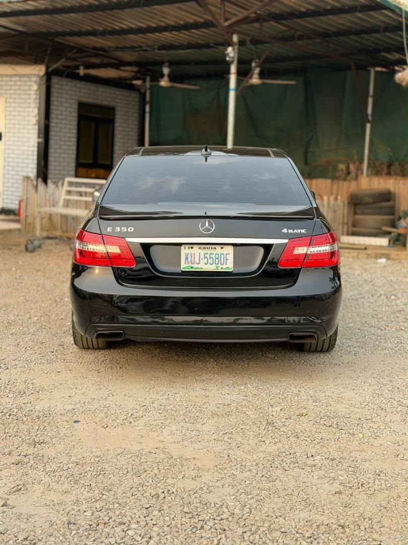 
								Distress 2012 E350 Benz Blueefficiency for just 7.9m Abuja full									