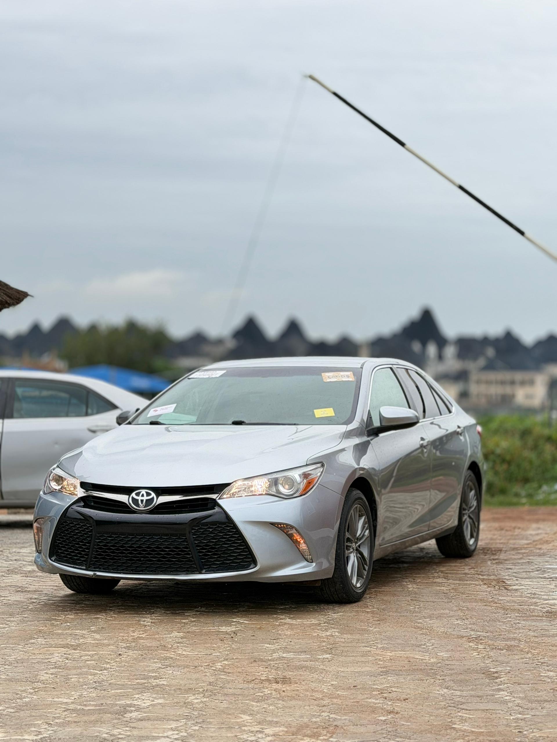 
								FOREIGN USED 🇺🇸 2016 TOYOTA CAMRY SE WITH V4 ENGINE SWEET INTERIOR AND VALID 2026 CUSTOM DUTY HEADED FOR 16 MILLION NAIRA ONLY full									