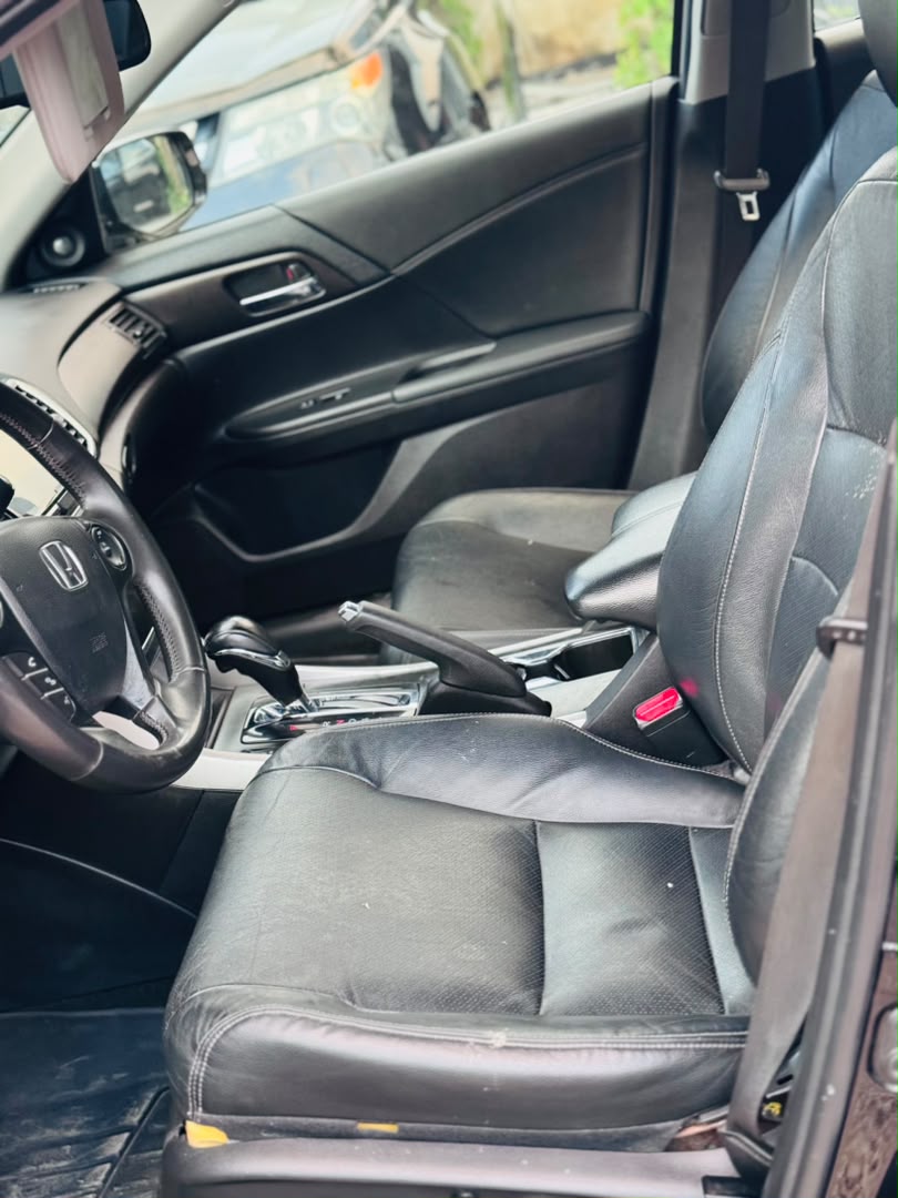 
								Foreign used Honda accord  2016 touring 4 plug and is fullest option keyless  pay just 14.5m Abuja! With me full									