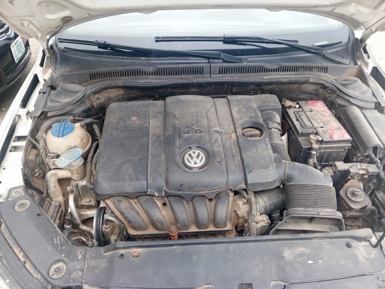 
								Volkswagen Jetta 2013 model with untempered engine and gear AC chilling Going for 5M full									