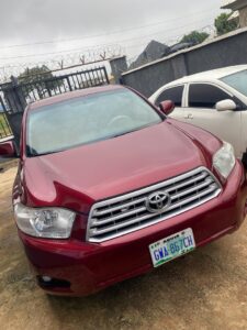 Extremely Sharp and Clean Belgium standard 2009 Toyota Highlander limited Edition with unscrewed Engine, Smooth Transmission and Functional Ac @10.650m, Bwari Abuja