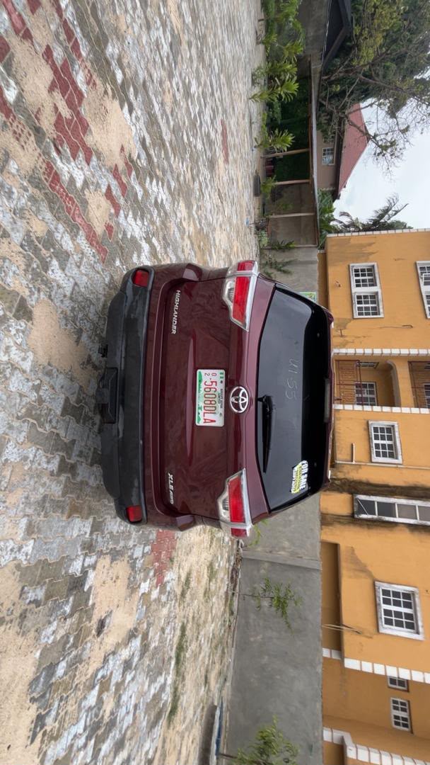 
								Just touch down!!! Distress 2015 Toyota Highlander  📍Lagos 💰23M full									