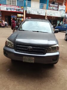 Still available Toyota Highlander 2005 3-seaters 5.2m Gudu