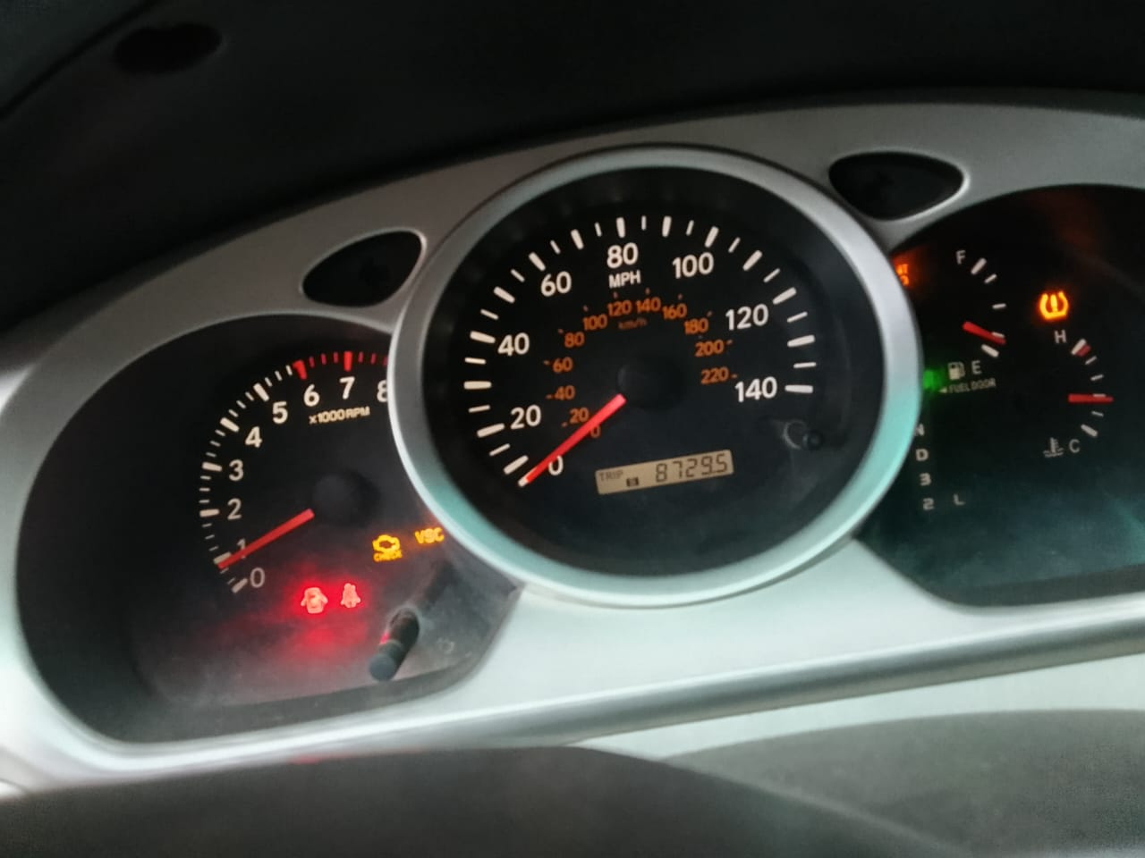 
								Still available Toyota Highlander 2005 3-seaters 5.2m Gudu full									