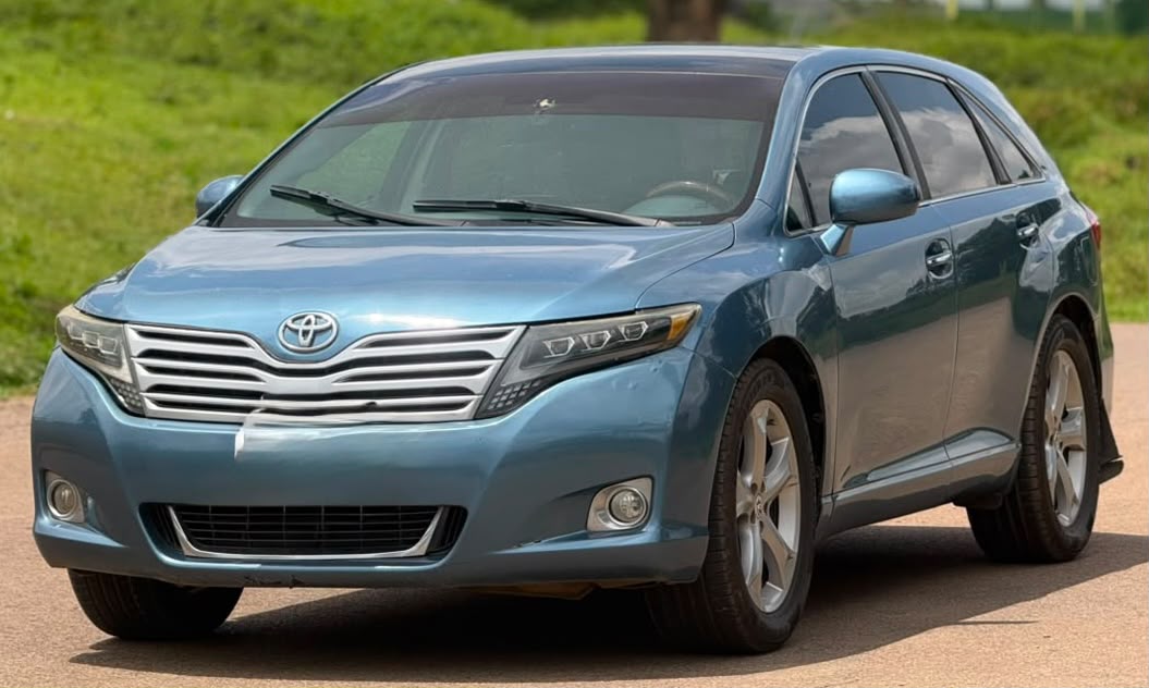 
								NEATLY USED 2010 TOYOTA VENZA V6 KEYLESS ENTRY WITH PROPER DOCUMENTATION UNTAMPERED SYSTEM GOING FOR 11M ABUJA DEAL full									