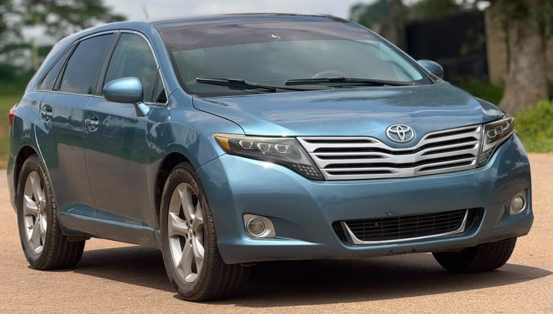 
								NEATLY USED 2010 TOYOTA VENZA V6 KEYLESS ENTRY WITH PROPER DOCUMENTATION UNTAMPERED SYSTEM GOING FOR 11M ABUJA DEAL full									