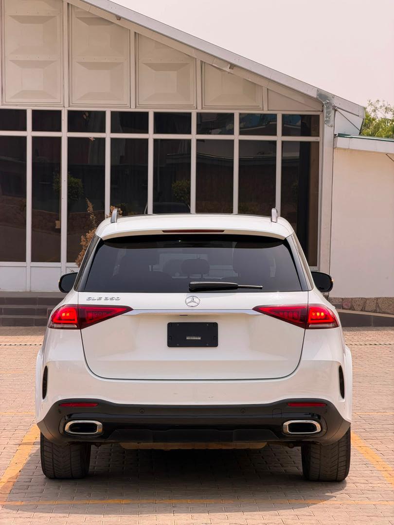 
								Neatly used 2021 GLE350 with full duty paid now selling at  🏷️48.5 Net 📍Abuja Deal📍 full									