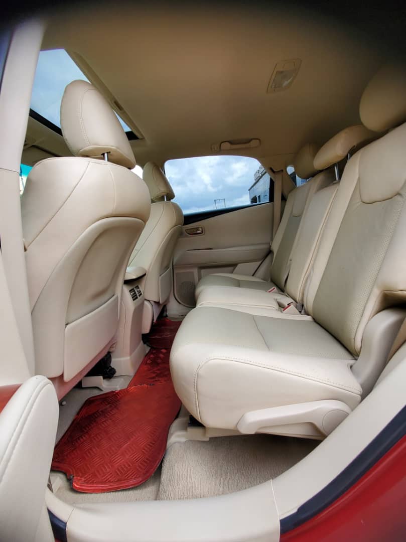 
								Belgium Grade 2013 Lexus RX350 With Untempered System  Clean Interior & Exterior ….. Keyless 💢 Sunroof 💢  Price 16.6M Location 📍 Abuja deal 🤝 Gaduwa, Car with me   Hurry before you hear sold full									