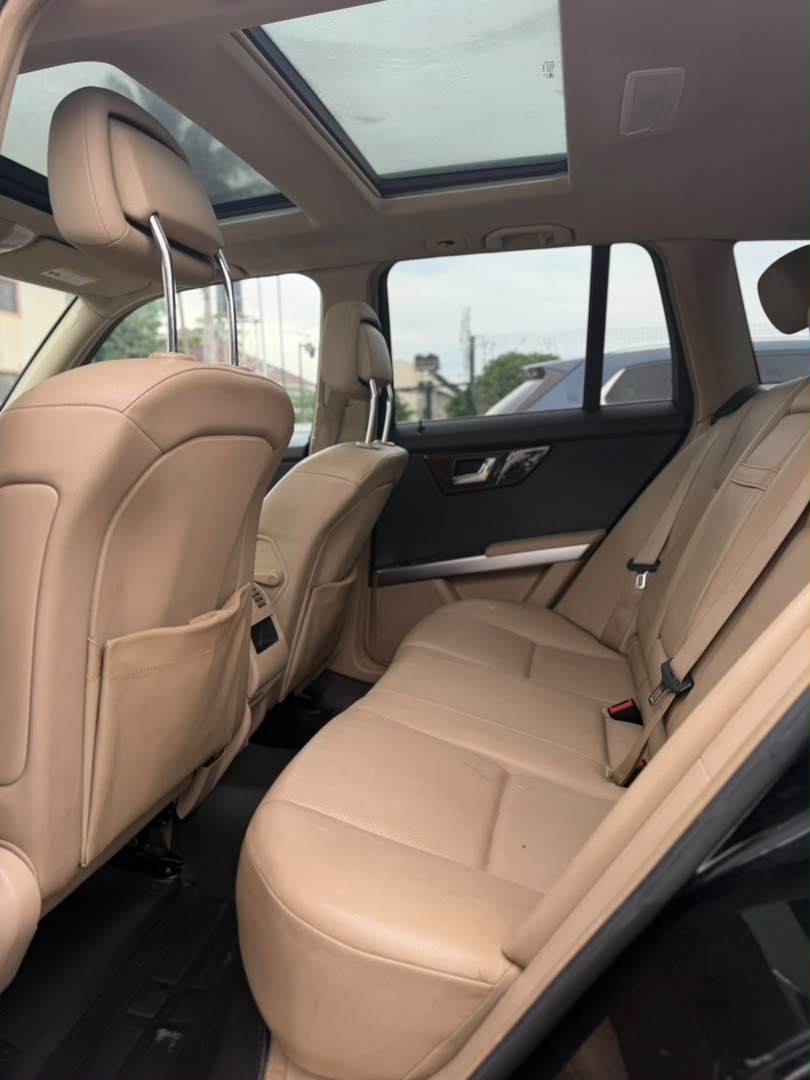 
								BELGIUM GRADE 2011 MERCEDES GLK IN PRISTINE CONDITION  PRICE: 9M full									