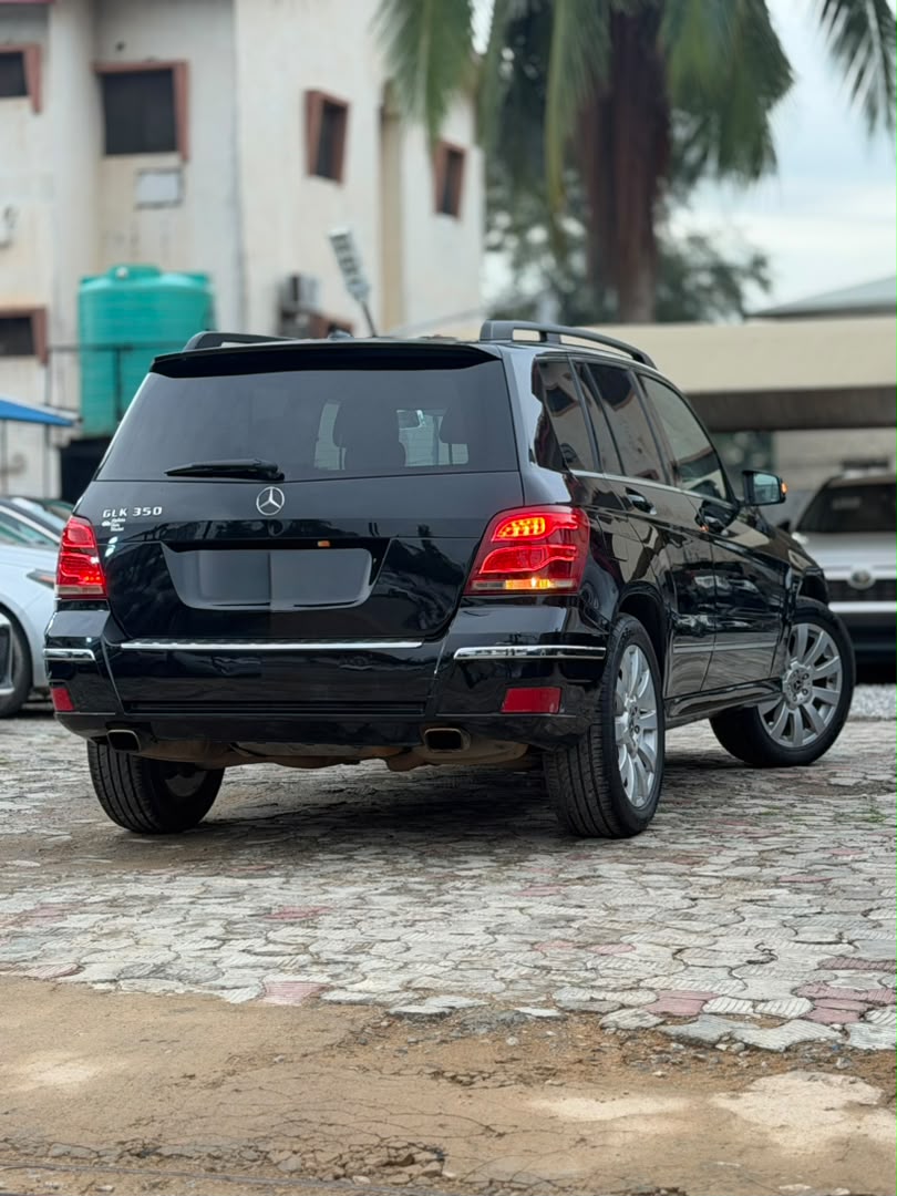 
								BELGIUM GRADE 2011 MERCEDES GLK IN PRISTINE CONDITION  PRICE: 9M full									