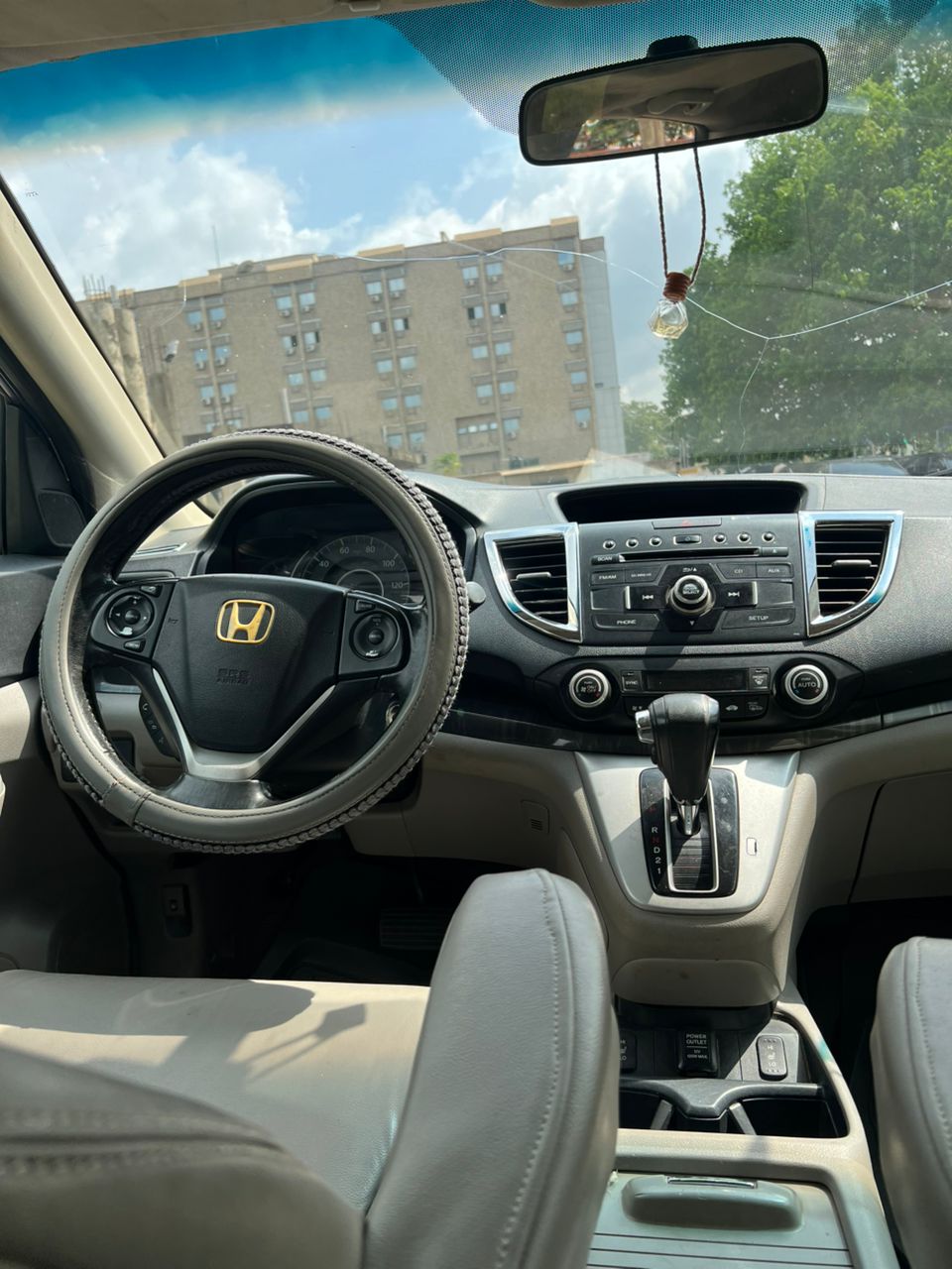 
								Giveaway Deal‼️‼️‼️ Carefully Used (Nothing To Fix) Honda CRV 2012 untempered engine and gear and AC chilling (Sunroof) going for 7.7m Net with sambo with me (Moveable) Lugbe Abuja📍 ZERO CHAIN DEAL full									