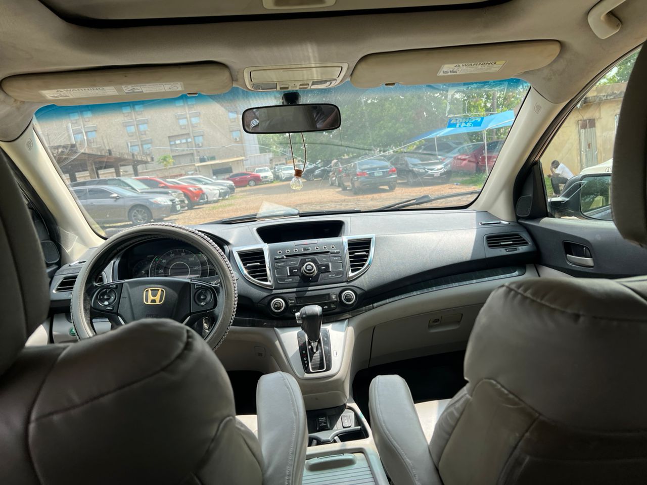 
								Giveaway Deal‼️‼️‼️ Carefully Used (Nothing To Fix) Honda CRV 2012 untempered engine and gear and AC chilling (Sunroof) going for 7.7m Net with sambo with me (Moveable) Lugbe Abuja📍 ZERO CHAIN DEAL full									