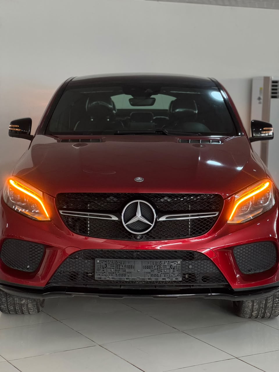 
								Foreign used 2019 GLE 43   Accident free Clean title  Original custom duty  Going for 80m  Abuja deal full									