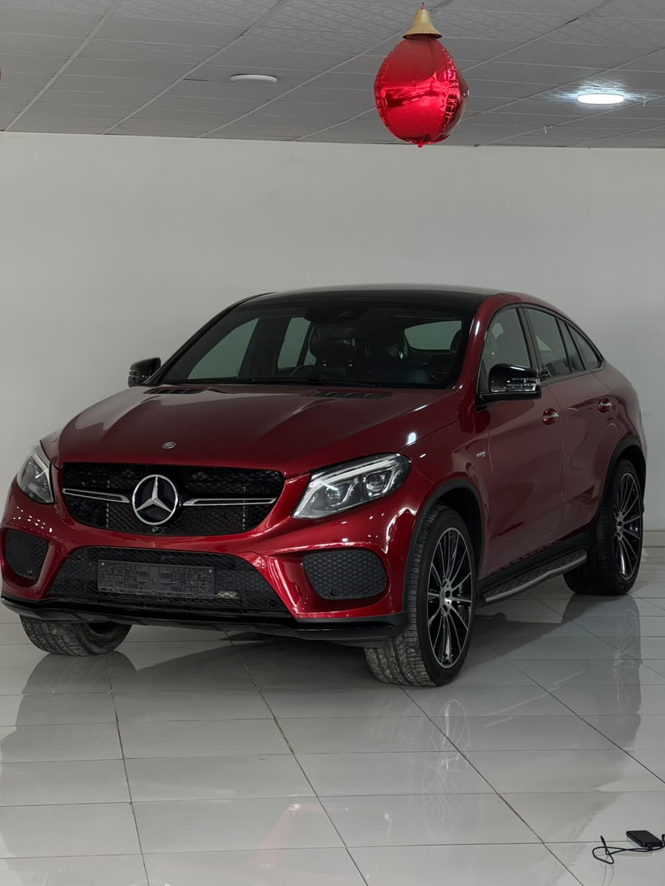 
								Foreign used 2019 GLE 43   Accident free Clean title  Original custom duty  Going for 80m  Abuja deal full									