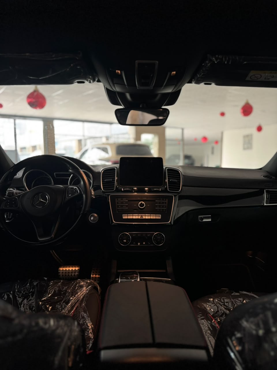 
								Foreign used 2019 GLE 43   Accident free Clean title  Original custom duty  Going for 80m  Abuja deal full									