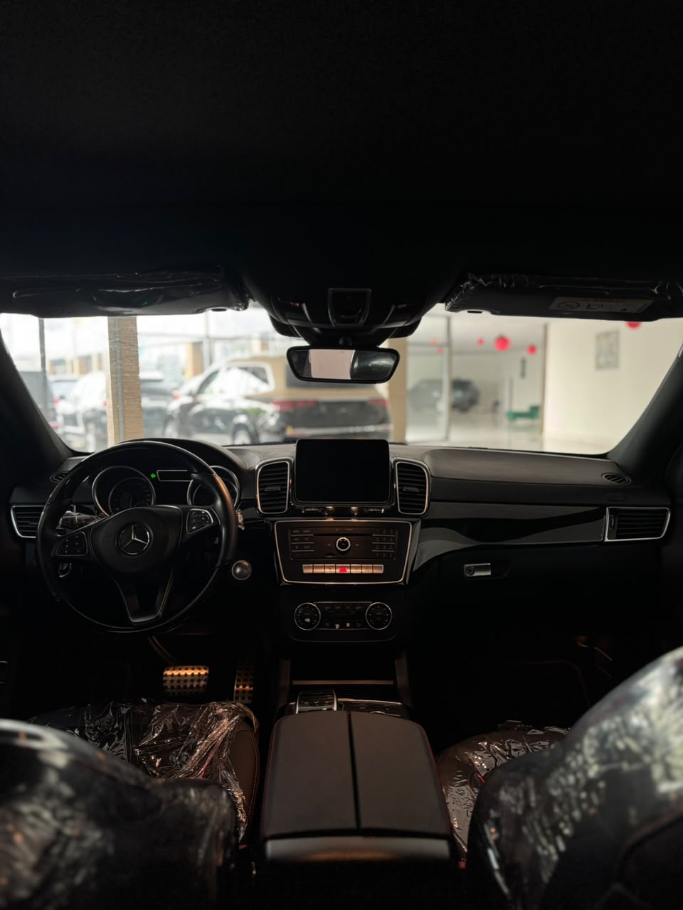 
								Foreign used 2019 GLE 43   Accident free Clean title  Original custom duty  Going for 80m  Abuja deal full									