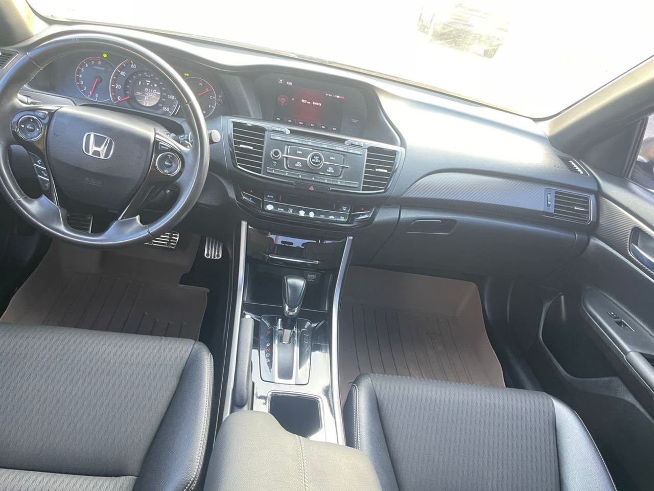 
								Distress sales ‼️🔥Direct Belgium 2016 Honda accord with original recent duty with good history going for 14.5 full									