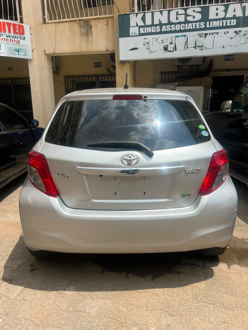 
								Used from Brand new ‼️ 2016 Yaris Everything working perfectly  Absolutely clean  8.5m full									