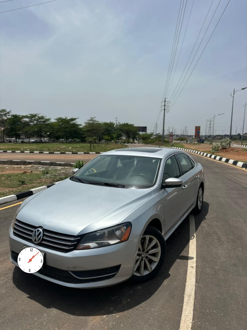 
								Good Deal‼️‼️‼️ Grade A (Carefully Used) 2013 Volkswagen Passat (Se) car is in pristine condition(Nothing To Fix) Sunroof with original duty going for just 7m Net with me Lugbe Abuja📍 ZERO CHAIN DEAL full									