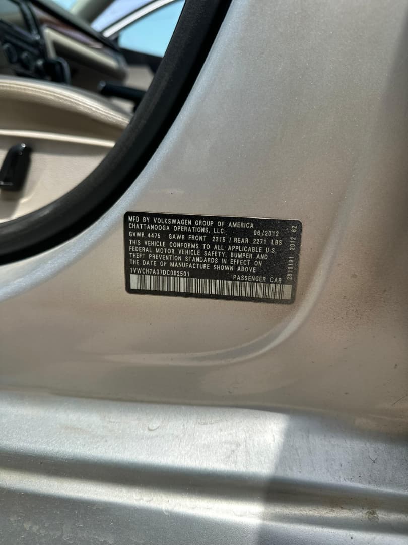 
								Good Deal‼️‼️‼️ Grade A (Carefully Used) 2013 Volkswagen Passat (Se) car is in pristine condition(Nothing To Fix) Sunroof with original duty going for just 7m Net with me Lugbe Abuja📍 ZERO CHAIN DEAL full									