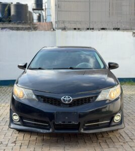 2013 Toyota Camry fairly used. Everything works perfect. 9.5m