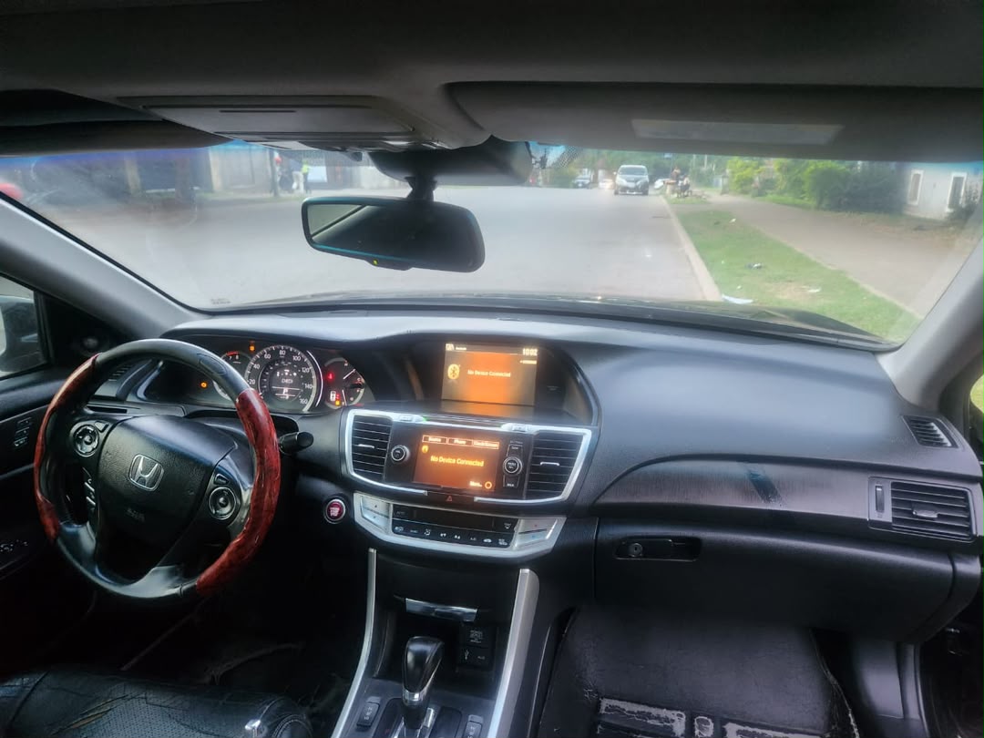 
								Extremely clean Used Honda Accord 2014 EXL fullest option for just 9.7m Abuja full									