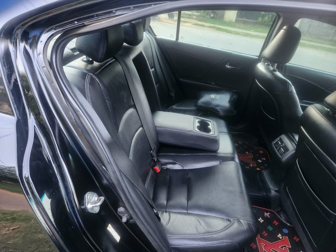 
								Extremely clean Used Honda Accord 2014 EXL fullest option for just 9.7m Abuja full									