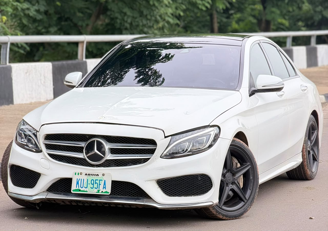 
								neatly used 2016 C450 BENZ AMG delivers, PRICE; 22M OnLy💰, AbuJa LoKaTioN📍 full									