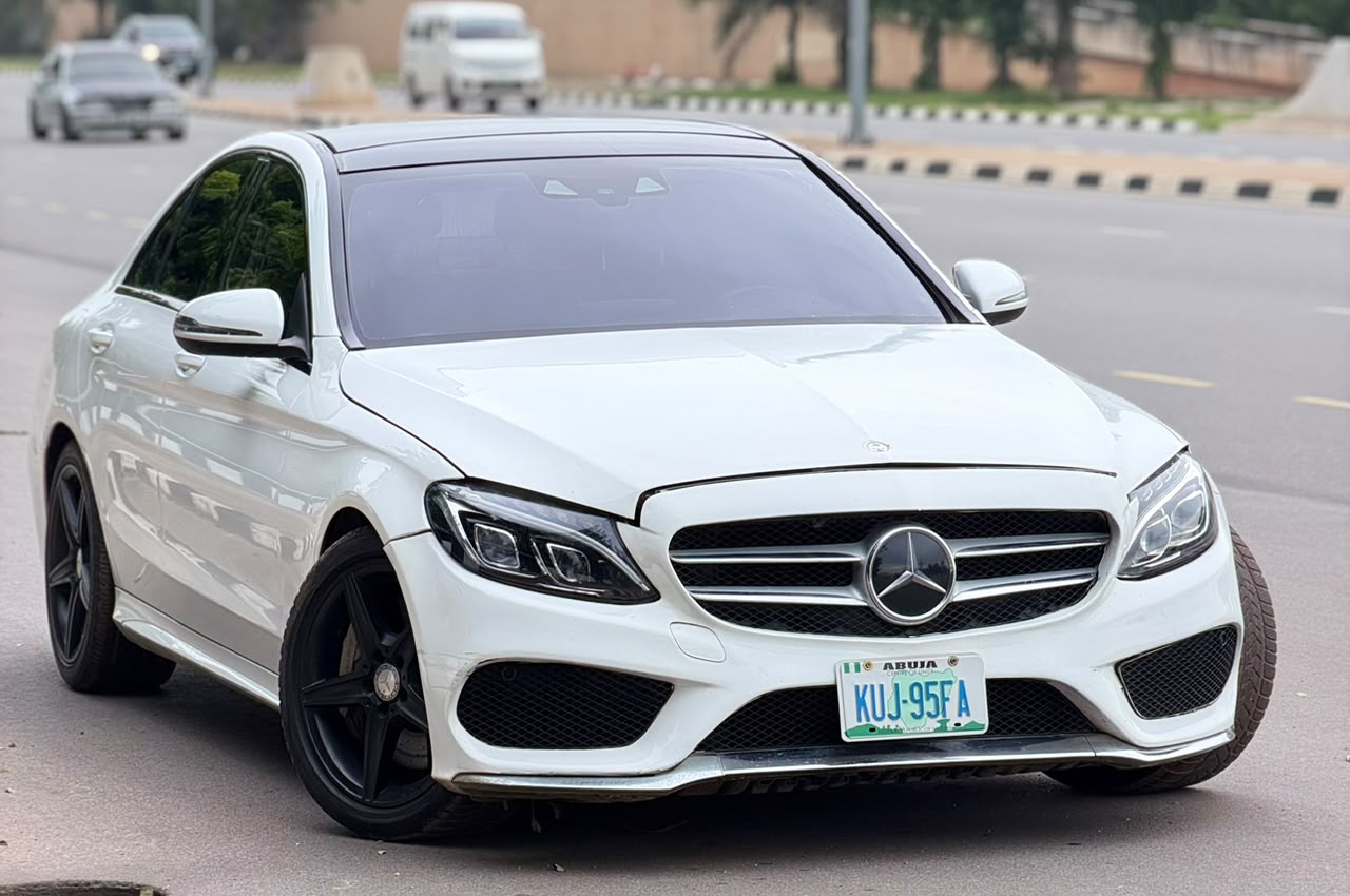 
								neatly used 2016 C450 BENZ AMG delivers, PRICE; 22M OnLy💰, AbuJa LoKaTioN📍 full									