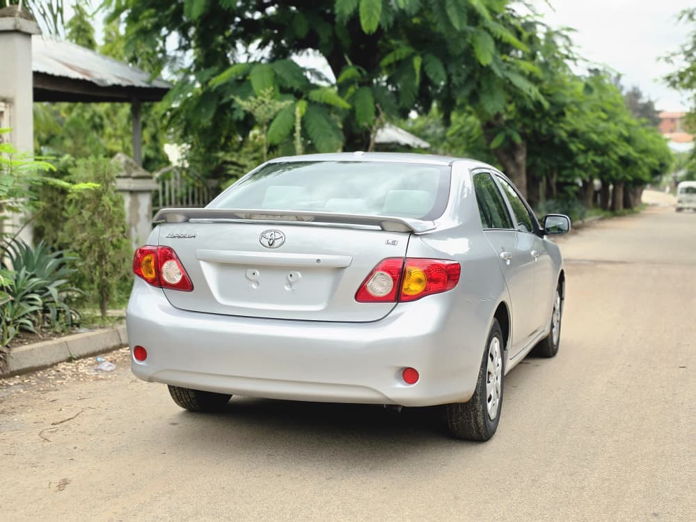 
								Extremely clean First body foreign used 2009 Toyota corolla LE with July duty going for just 10.8m abujadeal full									