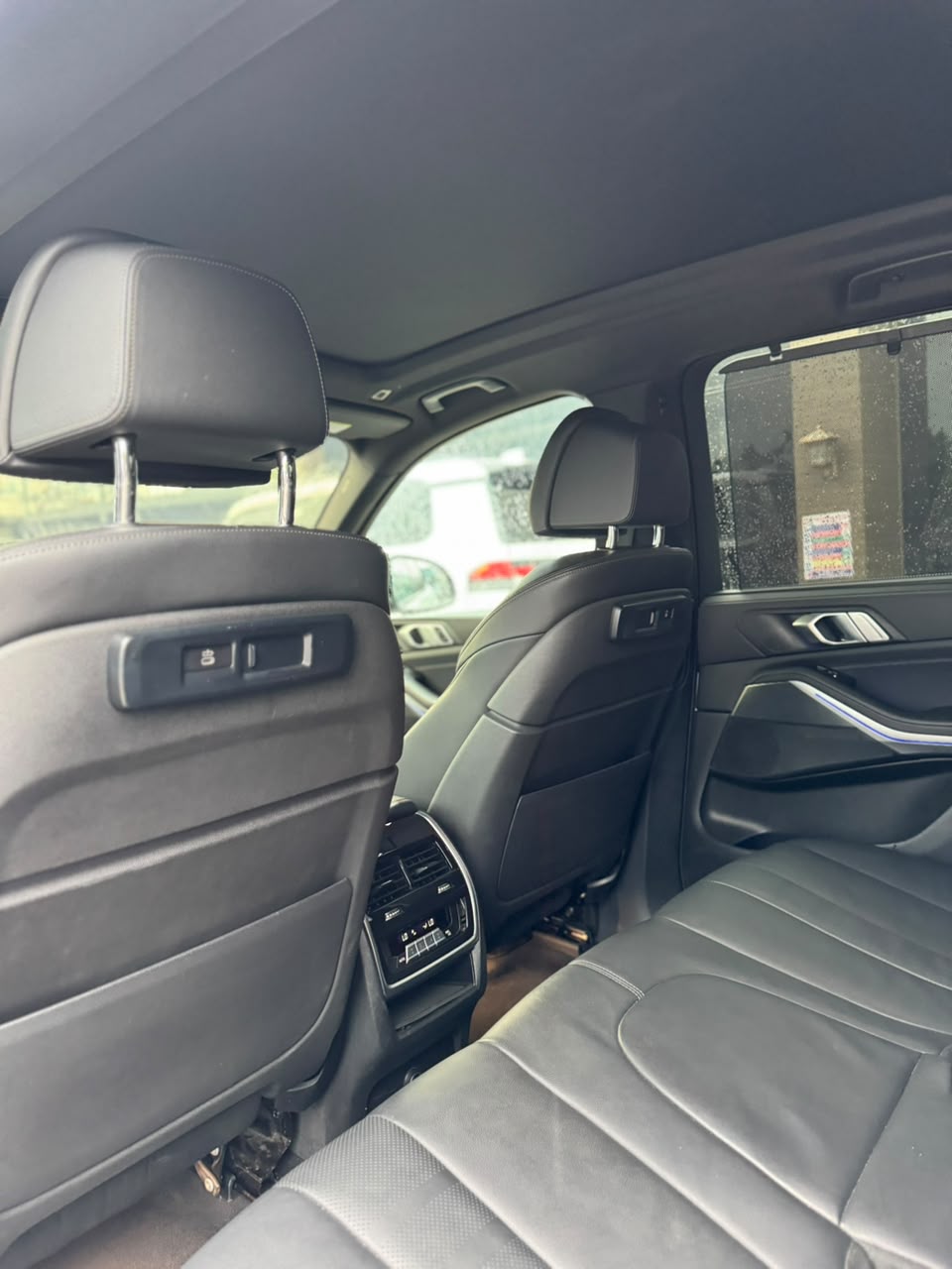 
								Foreign used 2021 BMW X5 competition   With original custom duty Clean black interior  Going for 95m  Abuja deal full									