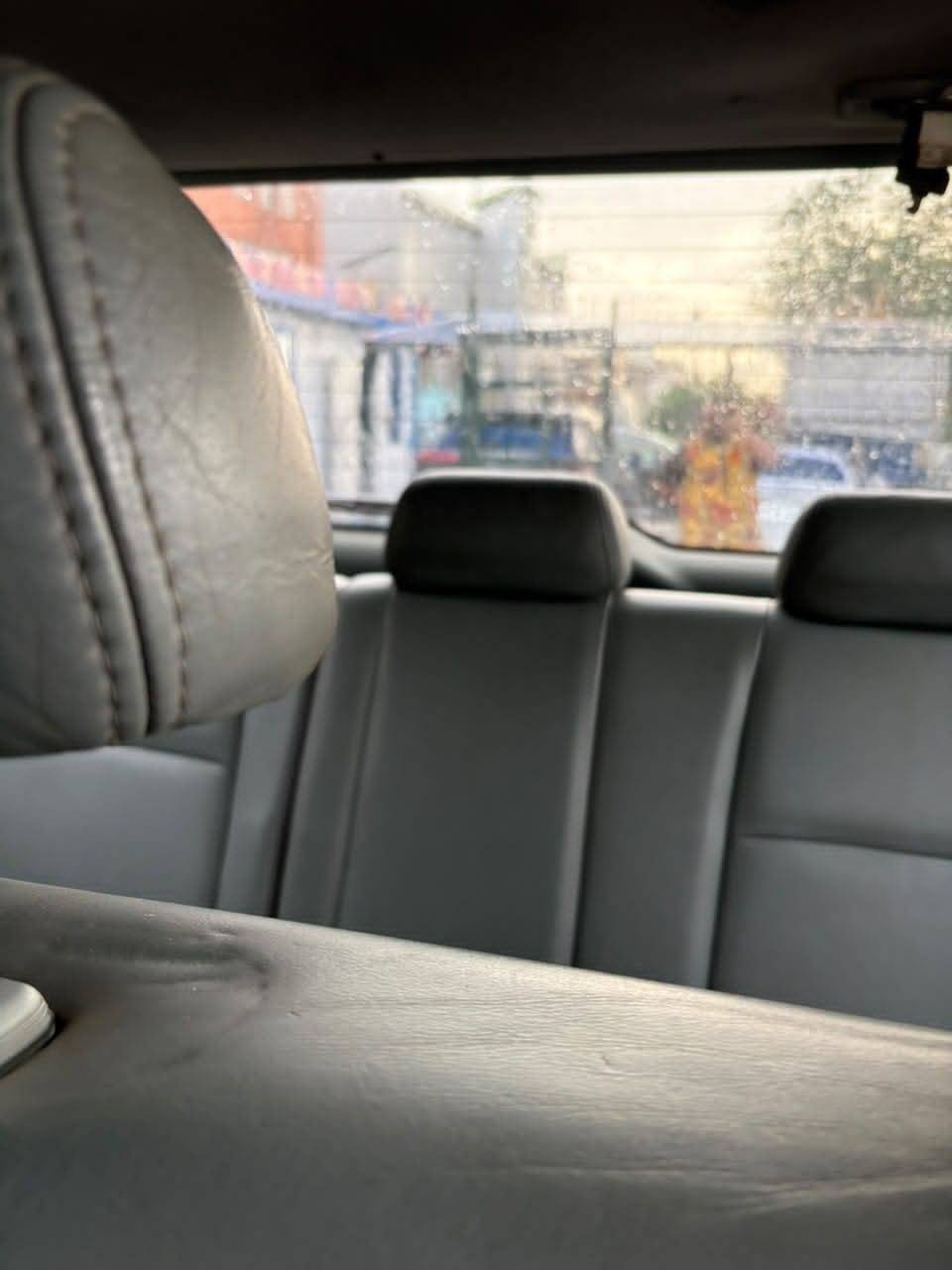 
								Toks grade Firstbody 2004 Honda Pilot with untampered engine & chilling system  @5.5m net full									