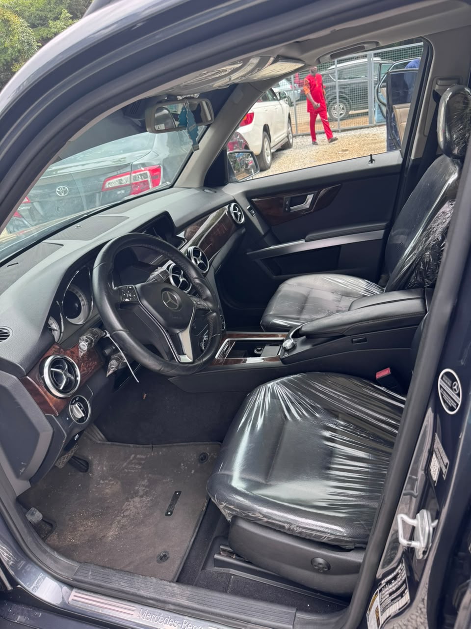 
								FOREIGN-USED GLK 2015 with double panoramic keyless with June duty 2026 going for 22million. Abuja! full									