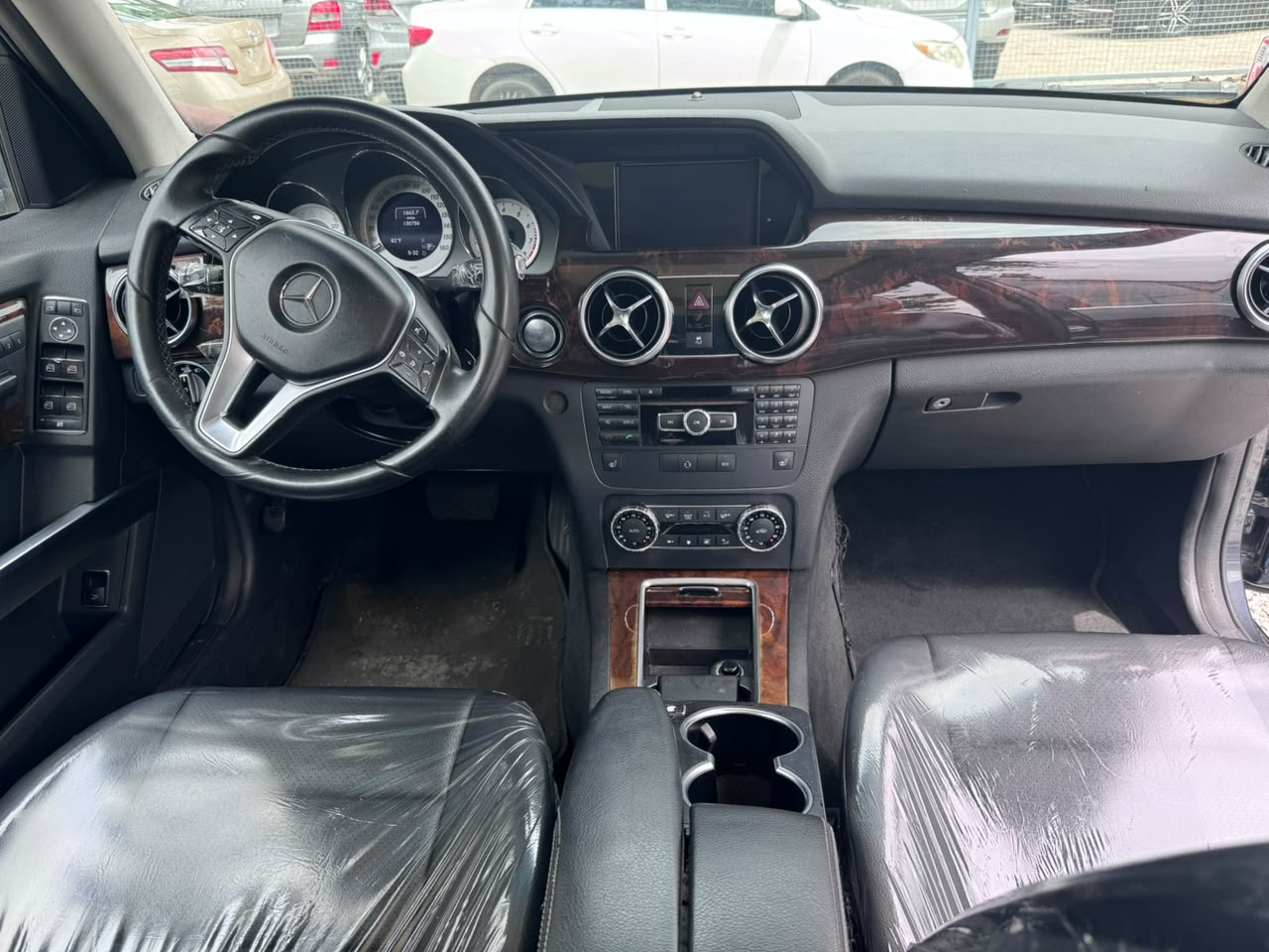 
								FOREIGN-USED GLK 2015 with double panoramic keyless with June duty 2026 going for 22million. Abuja! full									