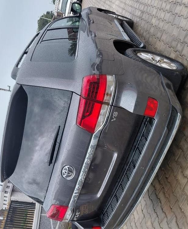 
								Owners house deal 2019 Toyota Land Cruiser VX.R V8 engine none upgraded with verified duty Dark grey on black  📍Pkrice N89m Abuja deal full									