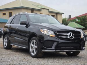 GLE350 2016 MODEL WITH ORIGINAL CUSTOM DUTY FULLY PAID FULL OPTION KEYLESS THUMBSTART PANORAMIC ROOF WITH UNTAMPERED ENGINE AND GEAR AC FACTORY FITTED BUY AND DRIVE ABSOLUTELY NOTHING TO FIX  👉30m buyer settle 500k location Abacha road nyanya Abuja deal Car is with me directly