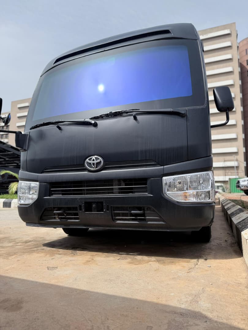 
								Brand New 2025 Coaster Bus VVIP BULLETPROOF. PRIVATE JET SITTING ARRANGEMENTS. Diesel Engine. 850m  📍Pkrice 750m Abuja deal full									