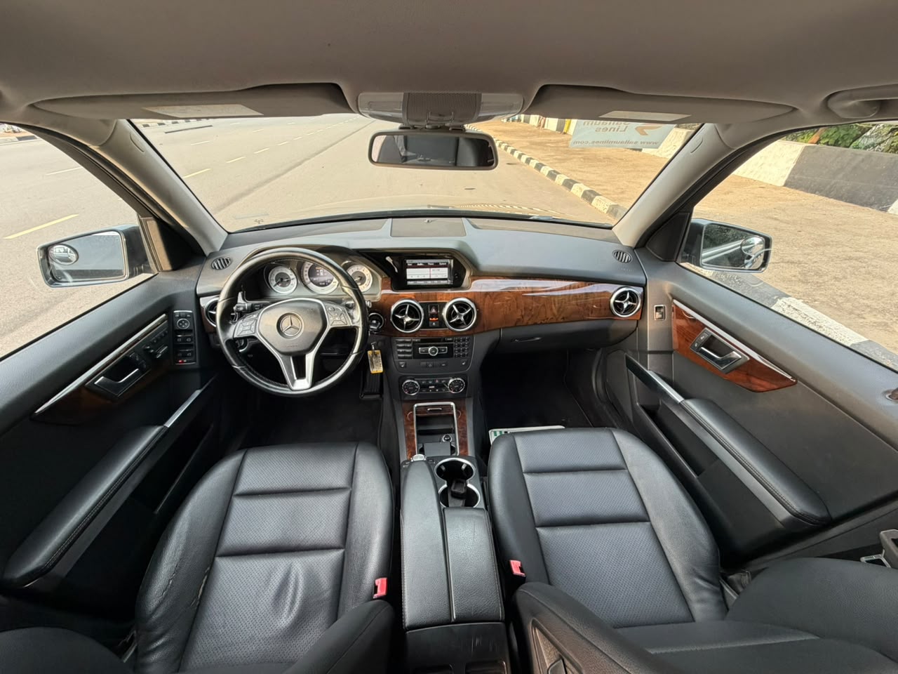 
								JUST ARRIVED🚀  A-GraDe ExTreMeLy CleaN FOREIGN USED 2014 GLK350 BENZ  ✅clean Interior and Exterior ✅Smooth, silky, sparkle  ✅Powerful engine ✅custom duty  PRICE; 21M OnLy💰   AbuJa LoKaTioN🚀 full									