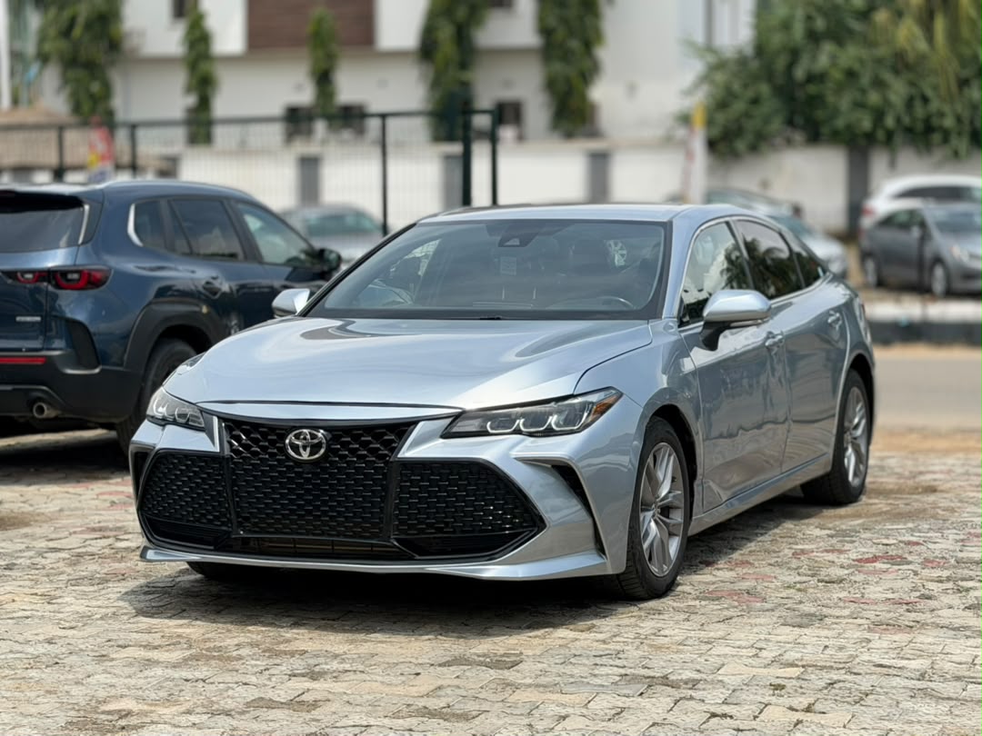 
								CLEAN FOREIGN USED 2019 TOYOTA AVALON IN PRISTINE CONDITION  PRICE: 36M full									