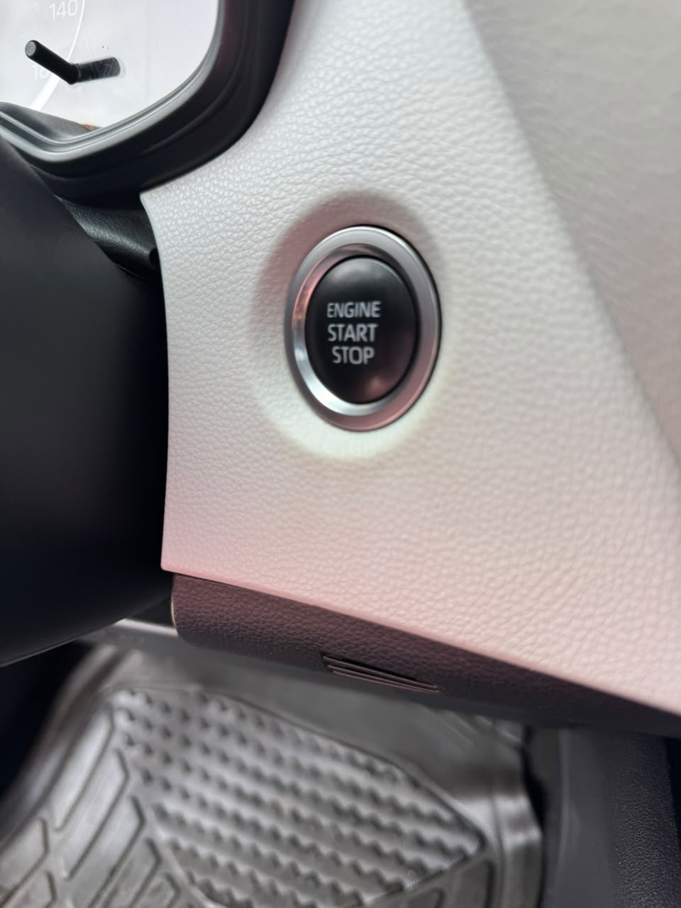 
								Foreign used 2019 Toyota Corolla SE  Low mileage  Clean interior  Going for 21m  Fullest option  Thumb start  Sun roof Abuja deal full									