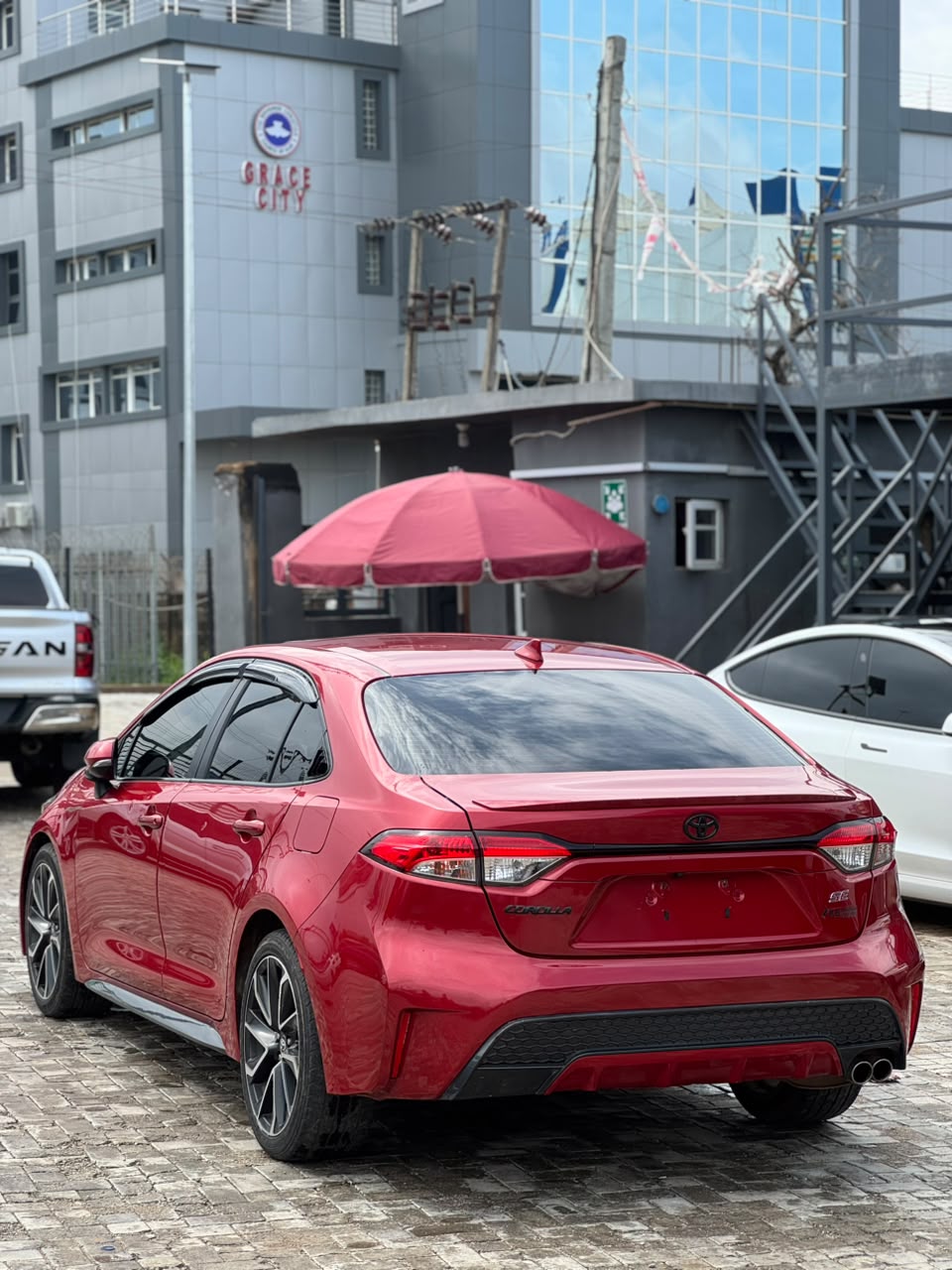 
								Foreign used 2019 Toyota Corolla SE  Low mileage  Clean interior  Going for 21m  Fullest option  Thumb start  Sun roof Abuja deal full									