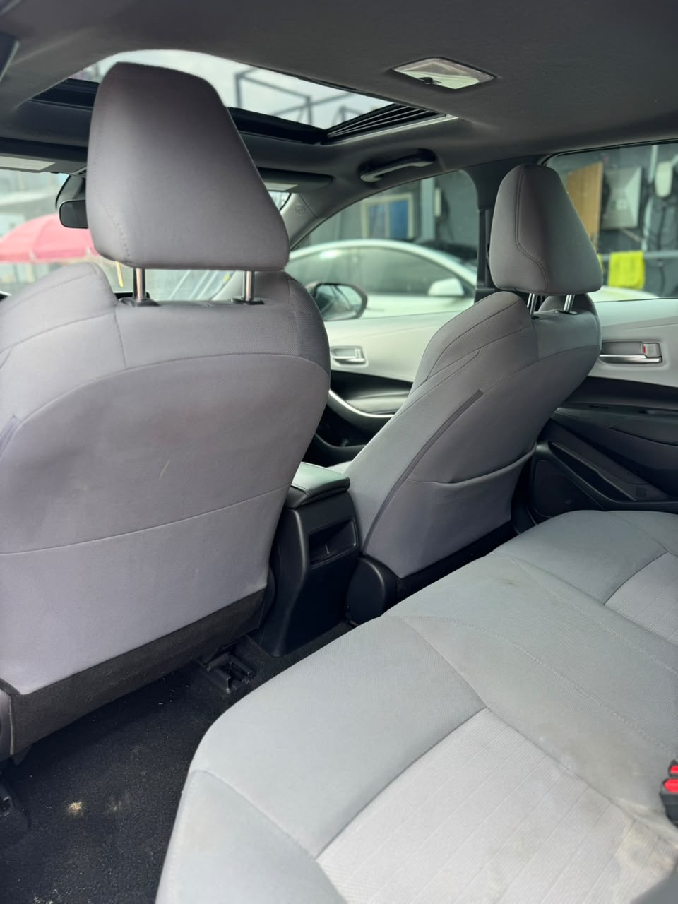
								Foreign used 2019 Toyota Corolla SE  Low mileage  Clean interior  Going for 21m  Fullest option  Thumb start  Sun roof Abuja deal full									